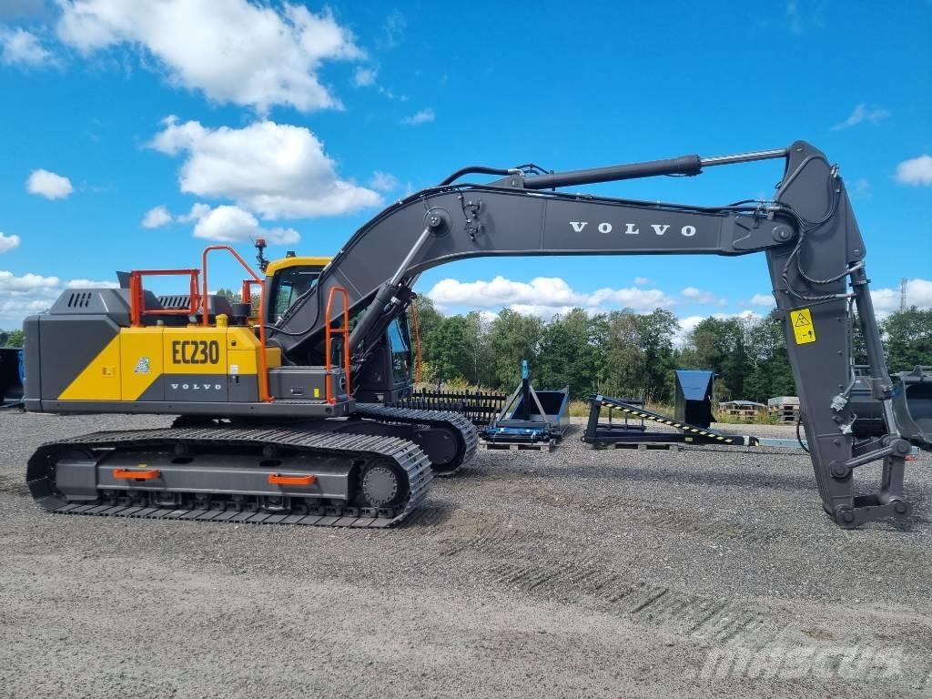 Volvo EC 230 FL Гусеничні екскаватори