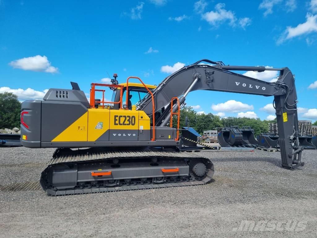 Volvo EC 230 FL Гусеничні екскаватори