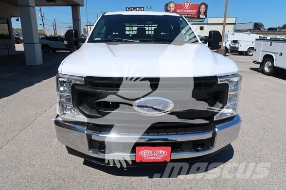 Ford F250 SD Вантажівки-платформи/бокове розвантаження