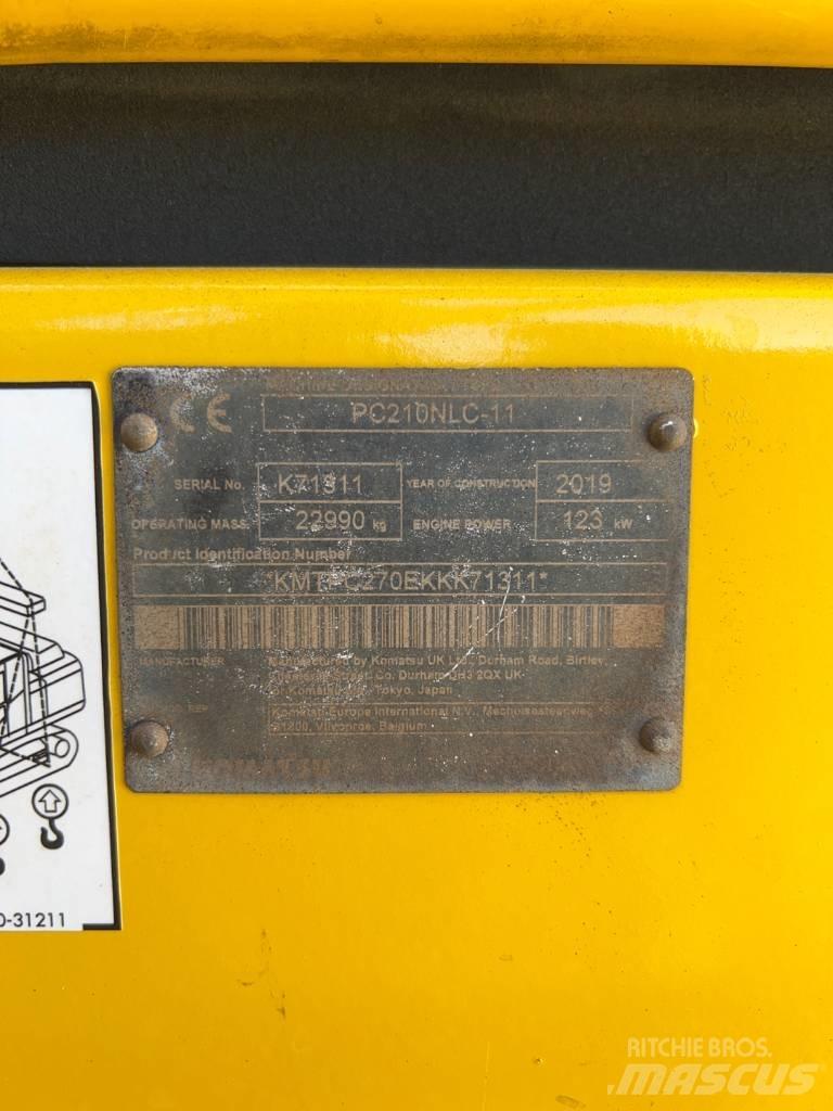 Komatsu PC210NLC-11 Гусеничні екскаватори