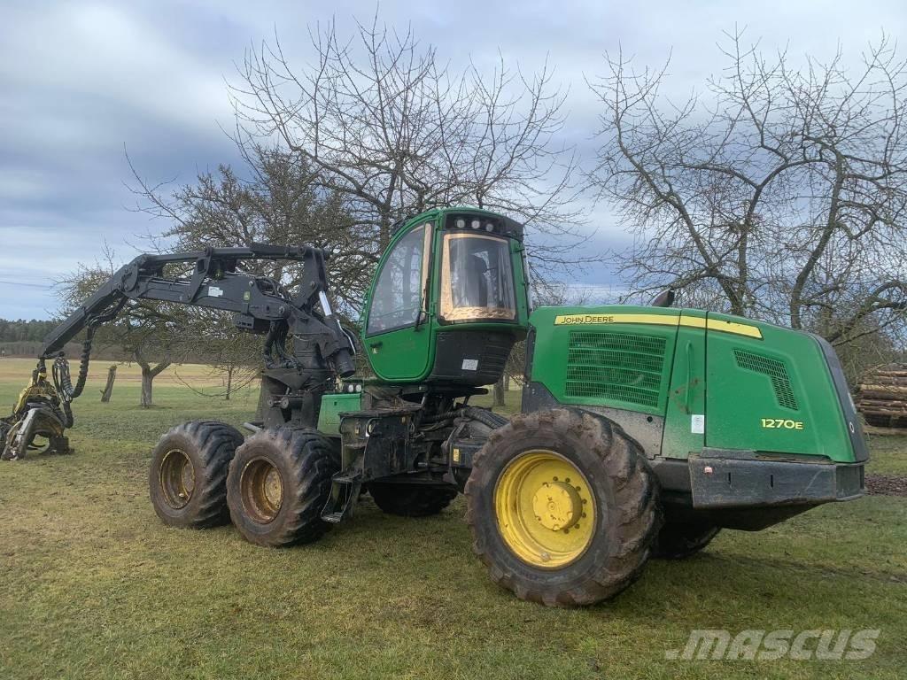 John Deere 1270 E Харвестери