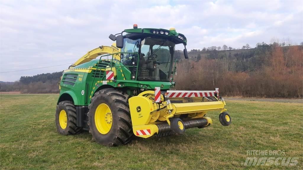John Deere 8400i Кормозбиральні комбайни