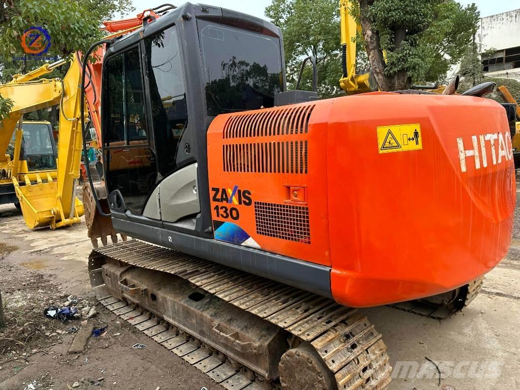 Hitachi ZX 130-5A Гусеничні екскаватори