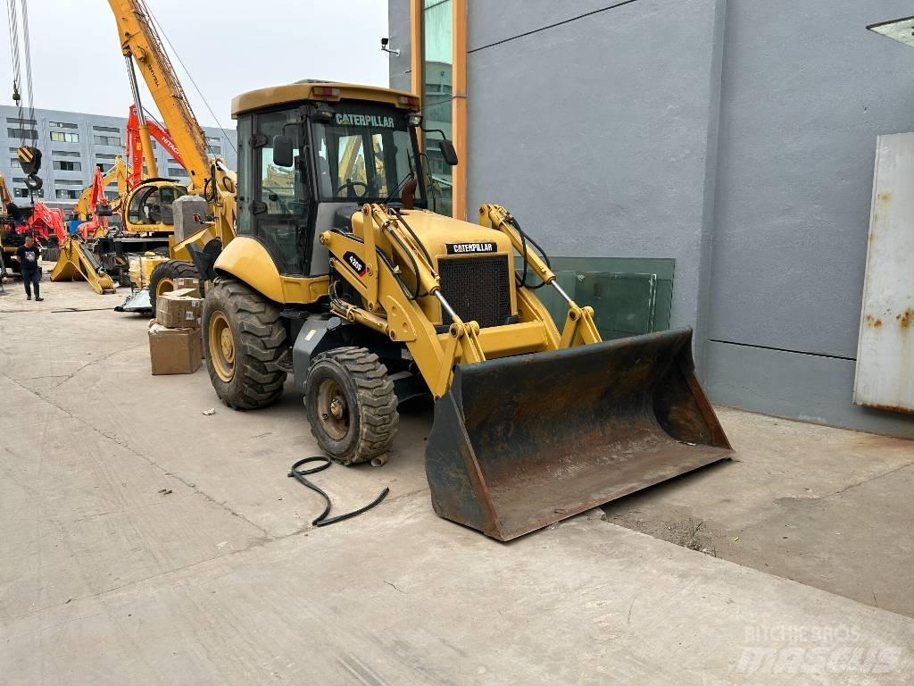 CAT 420 F Екскаватори-навантажувачі