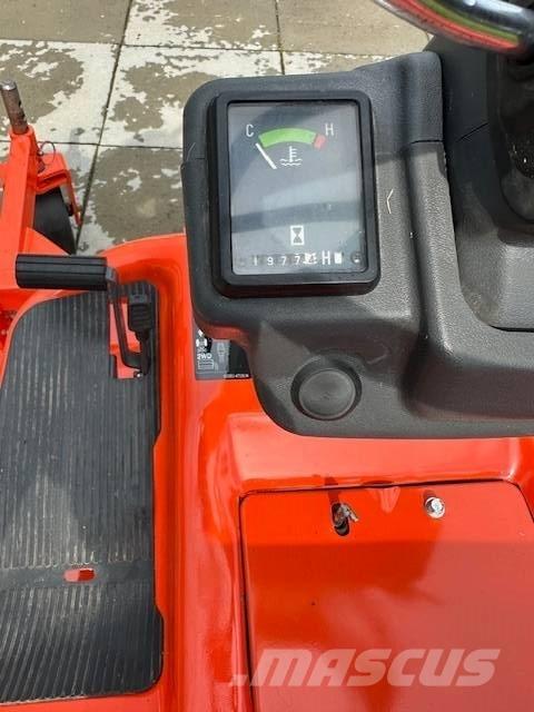Kubota F 1900 Самохідні газонокосарки
