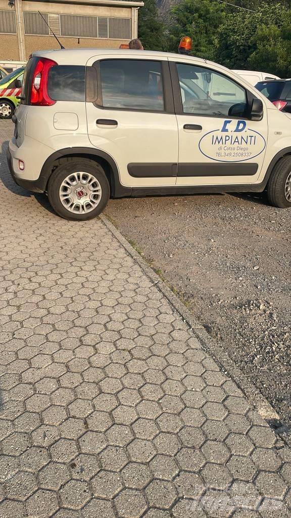 Fiat Panda Автомобілі