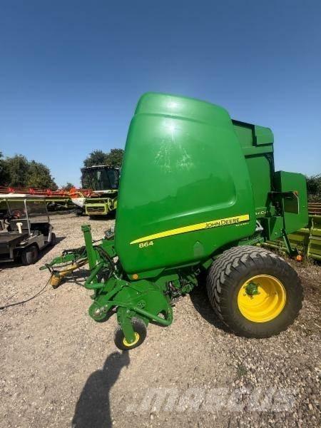 John Deere 864 Рулонні прес-підбирачі