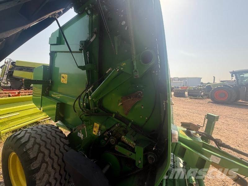 John Deere 864 Рулонні прес-підбирачі