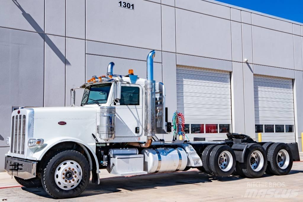 Peterbilt 388 Тягачі