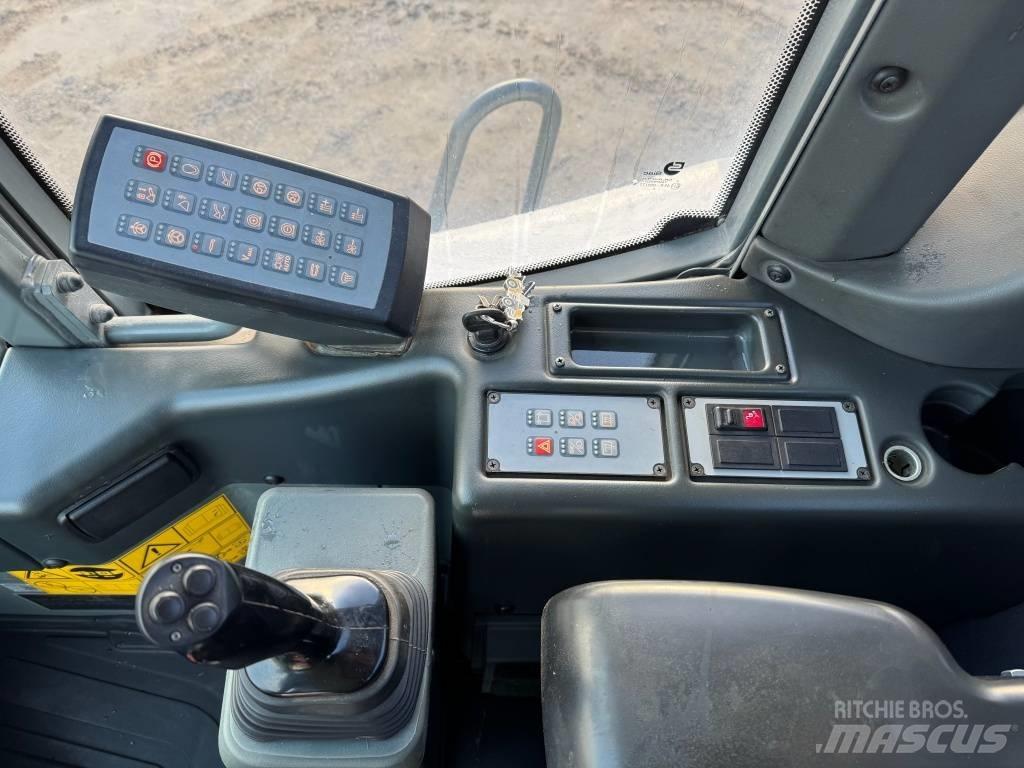 Liebherr L 550 Фронтальні навантажувачі