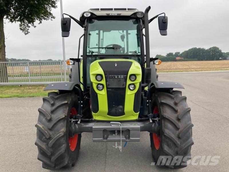 CLAAS AXOS 240 Трактори