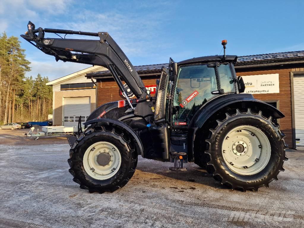 Valtra T 145 Active Трактори