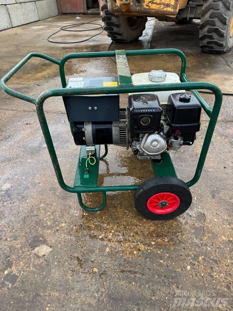 Harrington 3.8KVA Бензинові генератори