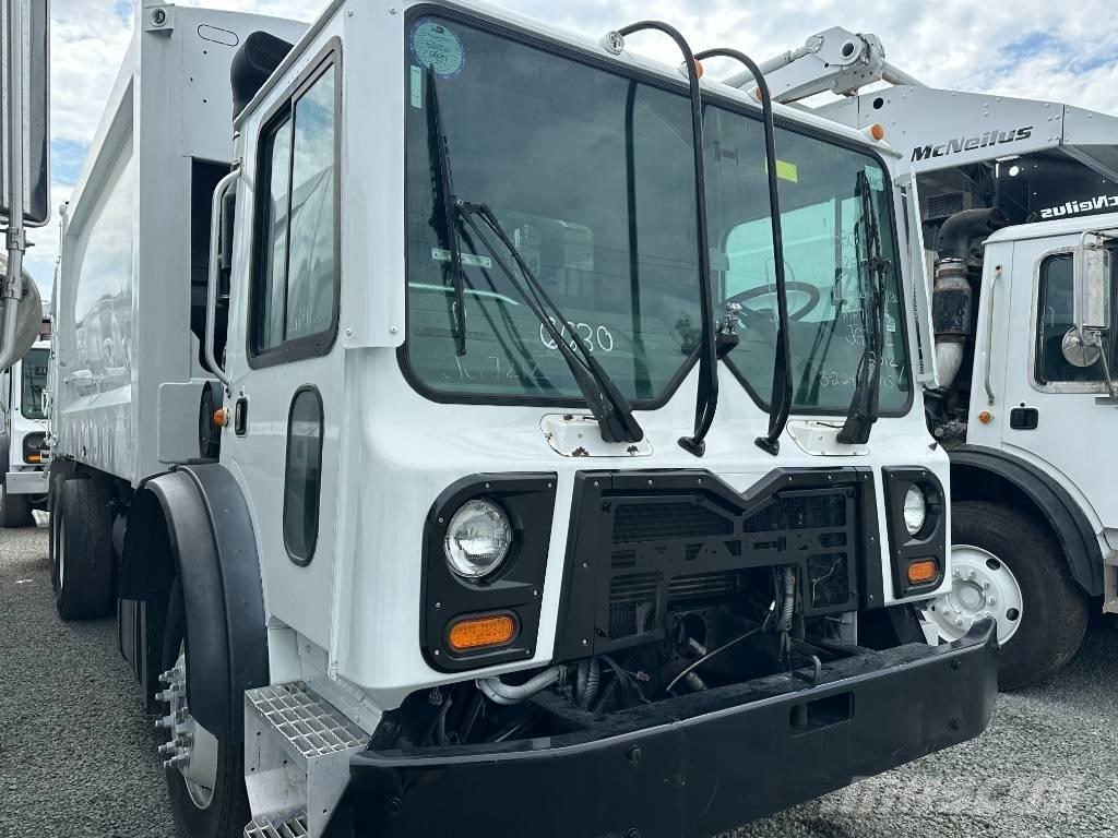 Mack MRU 633 Сміттєвози