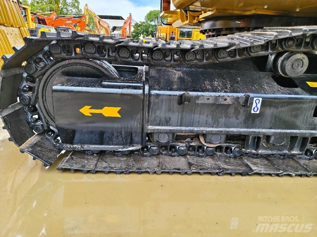 CAT 330 D2 L Гусеничні екскаватори
