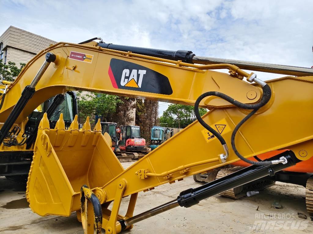 CAT 330 D2 L Гусеничні екскаватори