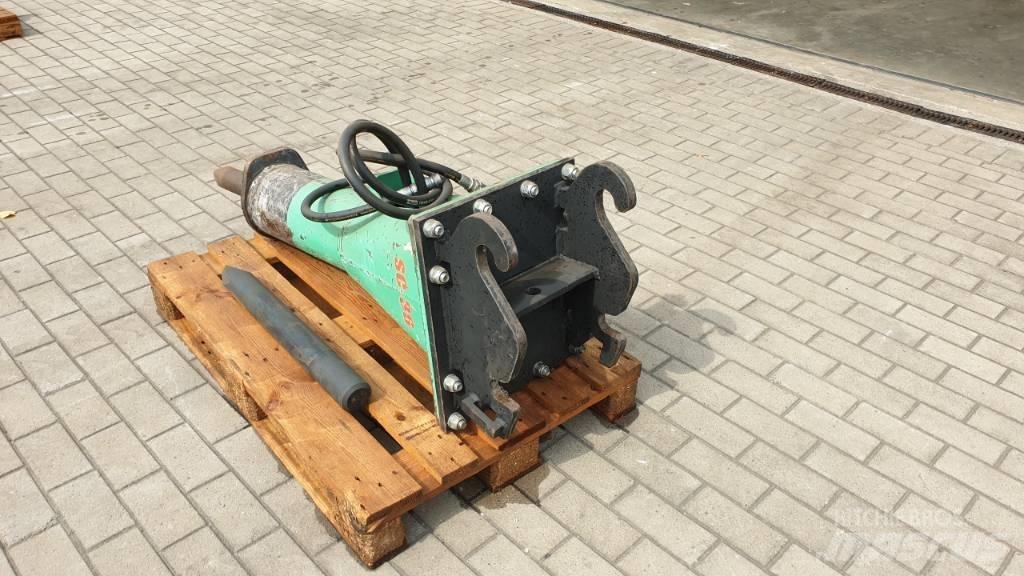 Montabert SC 36 Плуги
