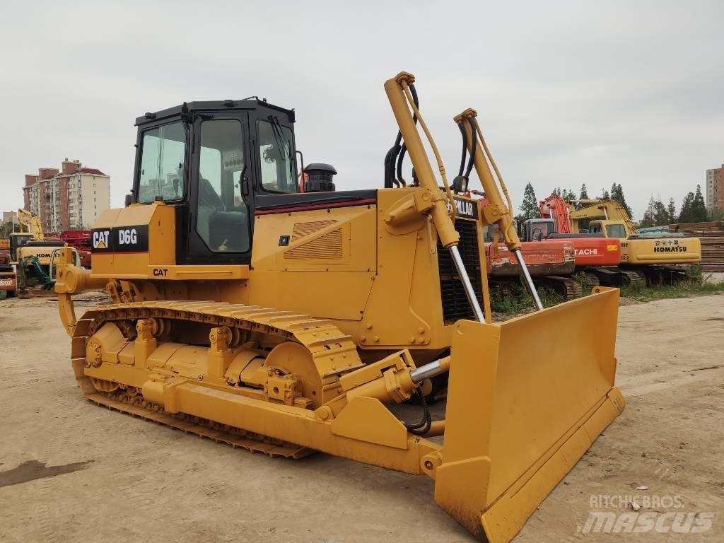 CAT D 6 G Гусеничні бульдозери