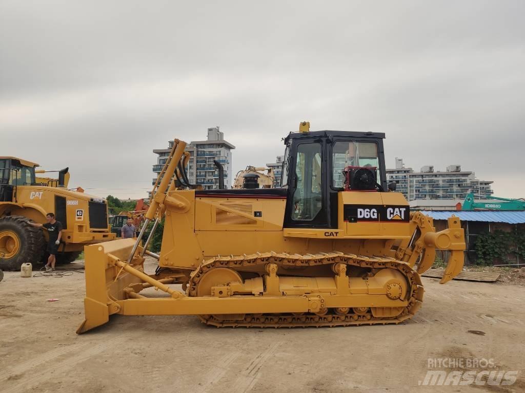 CAT D 6 G Гусеничні бульдозери