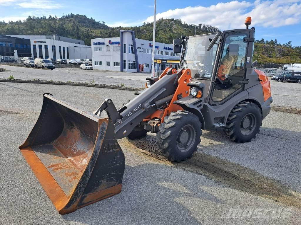 Hitachi ZW 75 Фронтальні навантажувачі