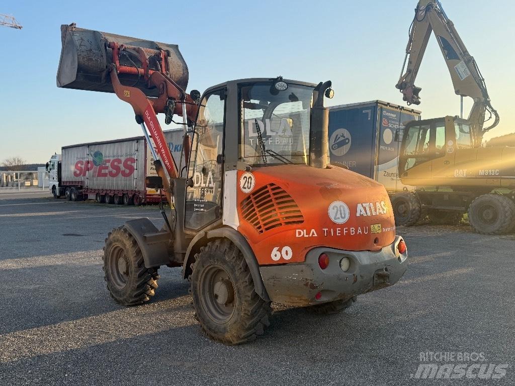 Atlas AR 60 Фронтальні навантажувачі