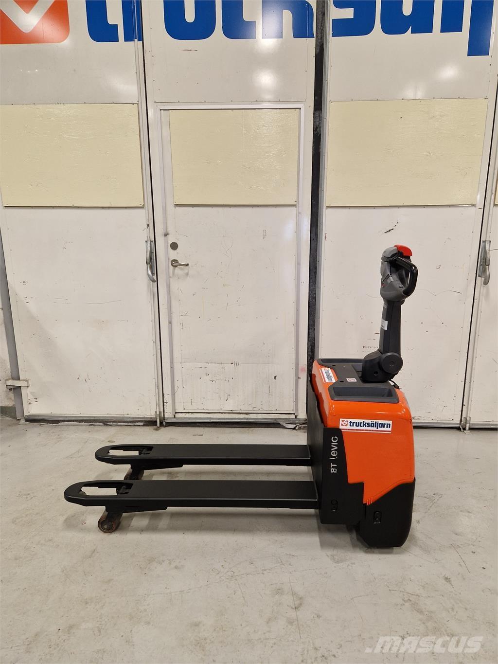 Toyota LWE130 Ручний візок