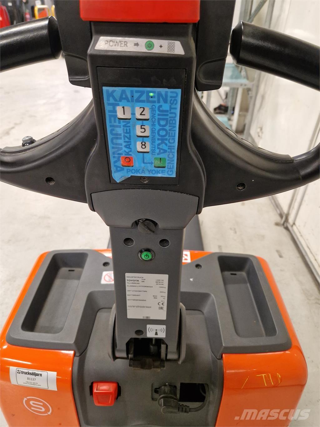 Toyota LWE130 Ручний візок