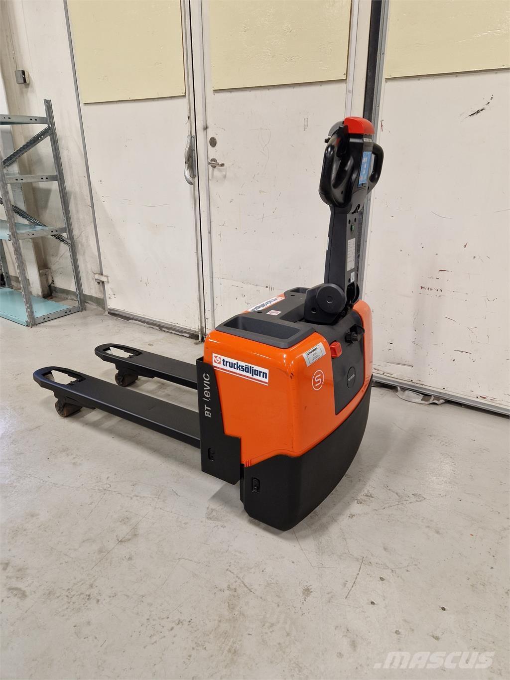 Toyota LWE130 Ручний візок