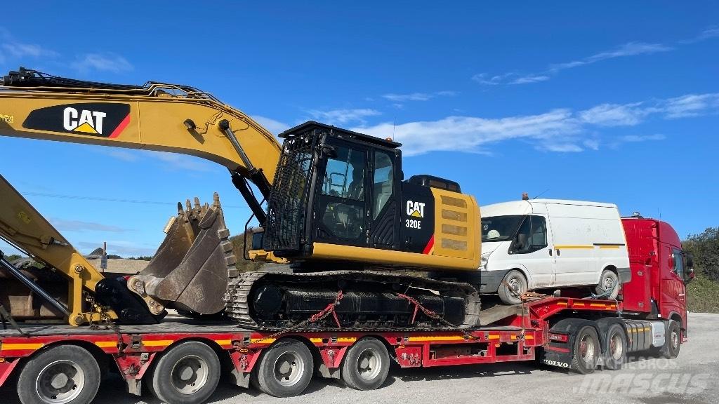 CAT 320E Гусеничні екскаватори