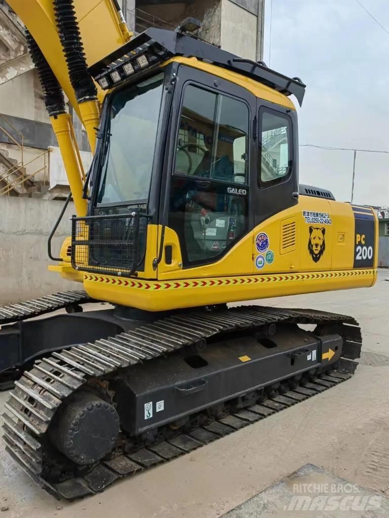 Komatsu PC 200-7L Гусеничні екскаватори