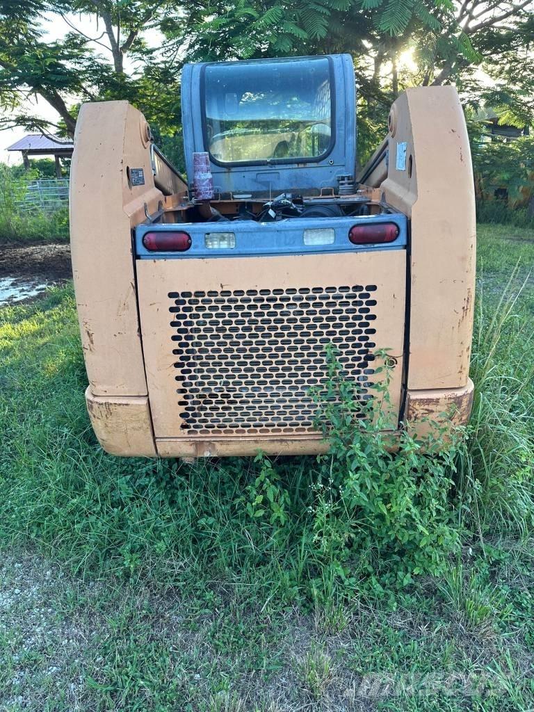 CASE SR 250 Міні-навантажувачі