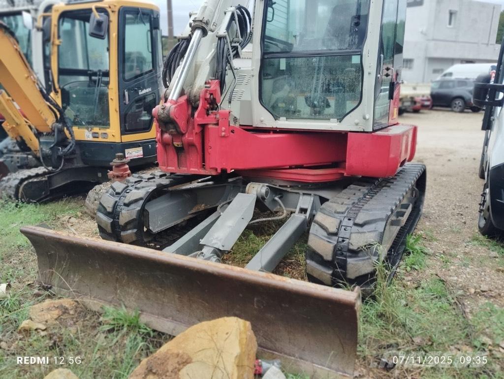 Takeuchi 280 FR Гусеничні екскаватори