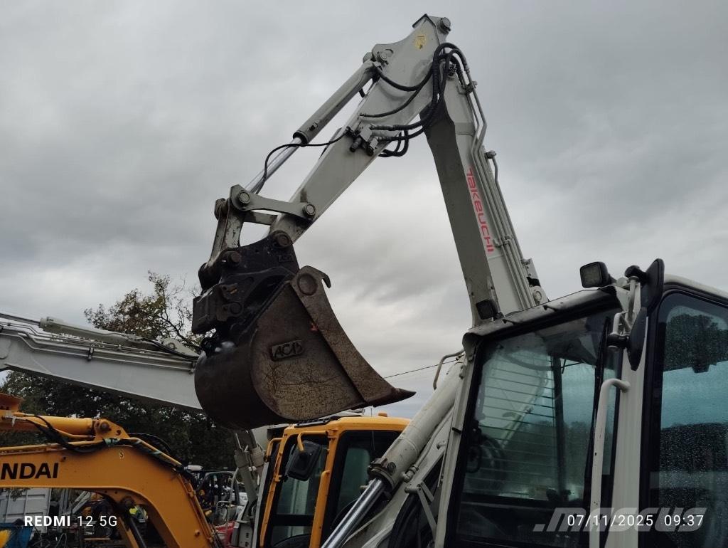 Takeuchi 280 FR Гусеничні екскаватори
