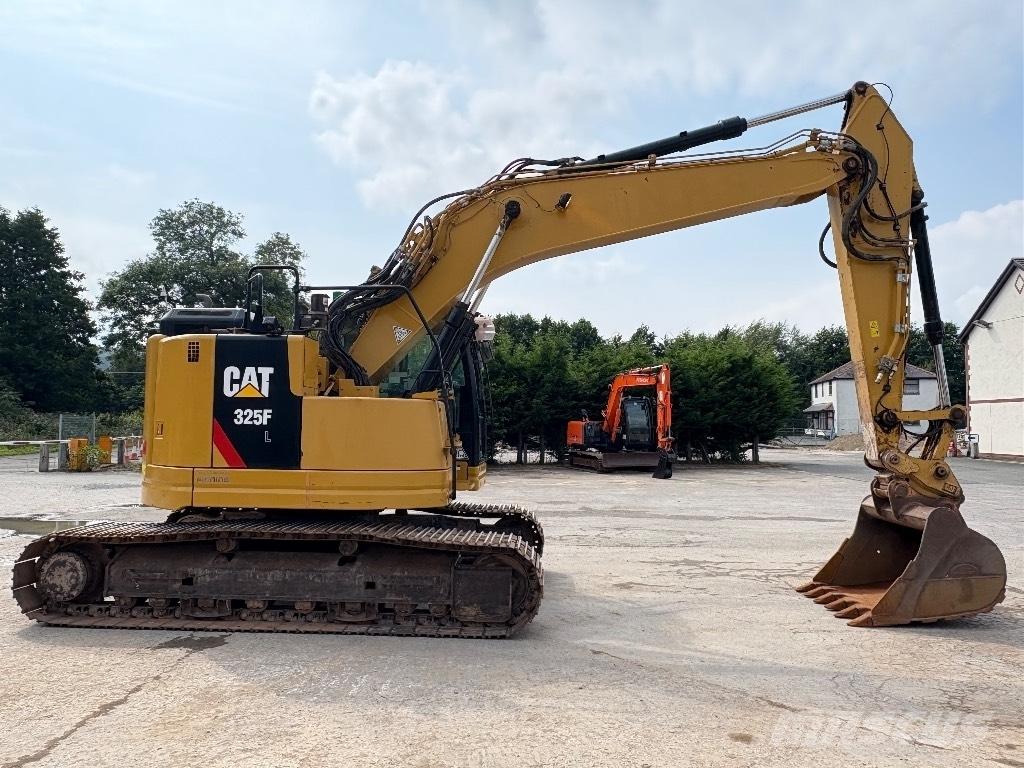 CAT 325 FL CR Гусеничні екскаватори