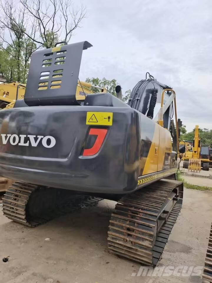 Volvo EC 210 B Гусеничні екскаватори