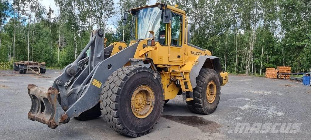 Volvo L 120 E Фронтальні навантажувачі