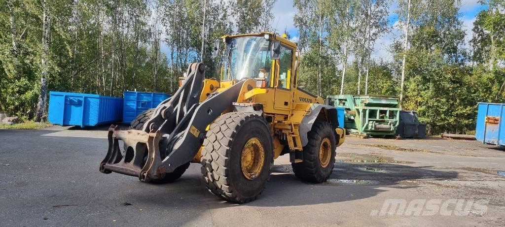 Volvo L 120 E Фронтальні навантажувачі