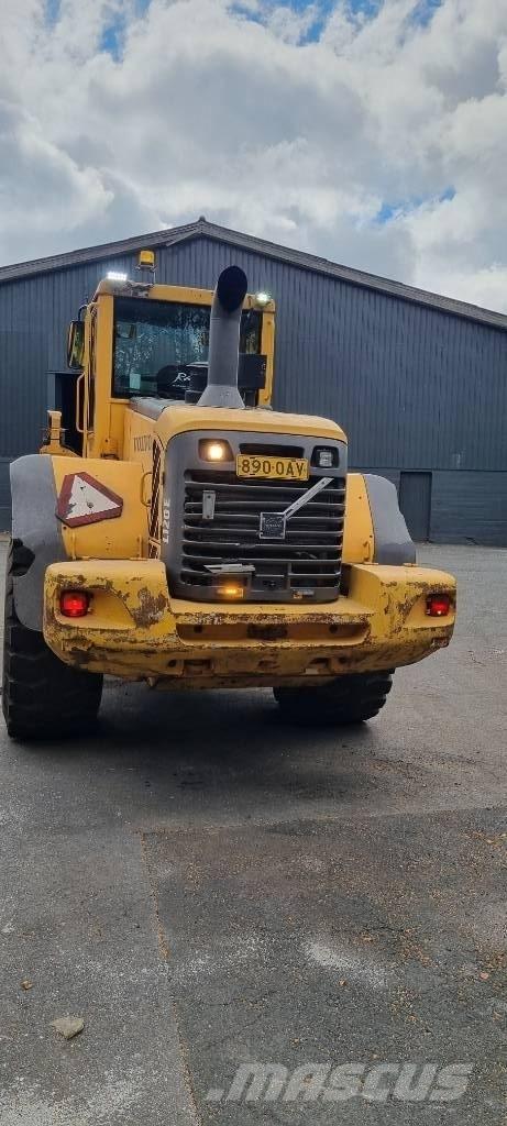 Volvo L 120 E Фронтальні навантажувачі