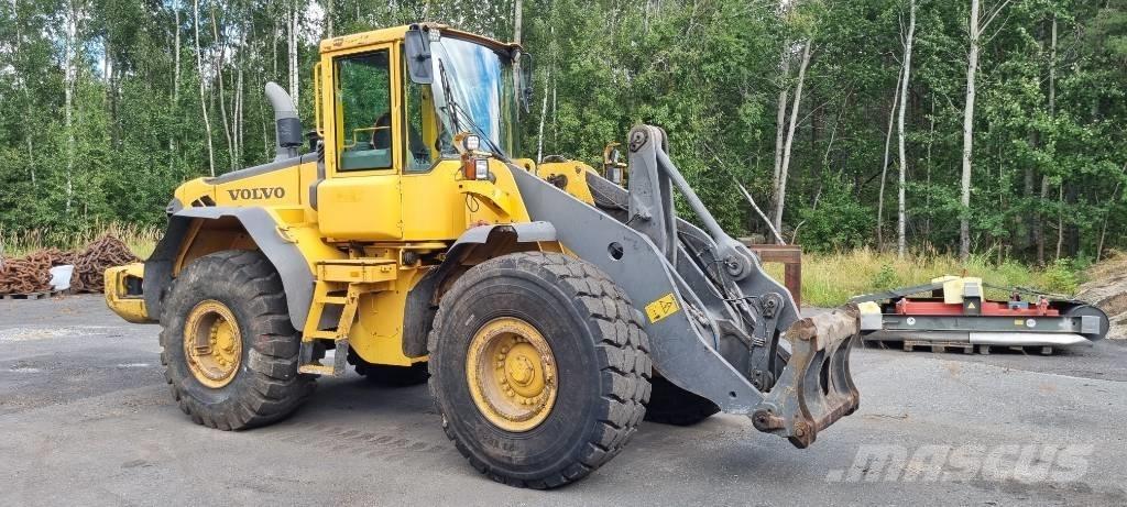 Volvo L 120 E Фронтальні навантажувачі