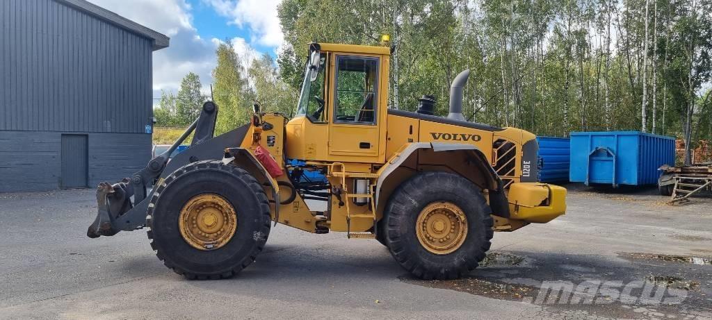 Volvo L 120 E Фронтальні навантажувачі
