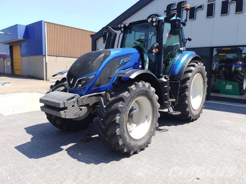 Valtra T194 A Трактори