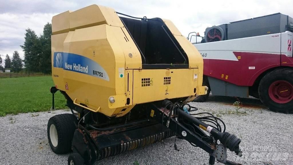 New Holland BR750A Рулонні прес-підбирачі