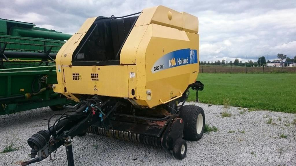 New Holland BR750A Рулонні прес-підбирачі