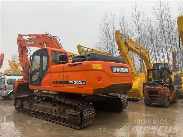 Doosan dx300 Гусеничні екскаватори