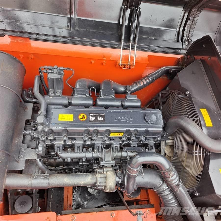 Doosan DX 340 LC Гусеничні екскаватори