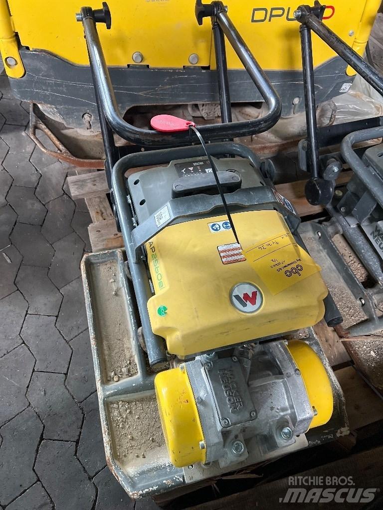Wacker El AP2560E Віброплити та вібротрамбовки