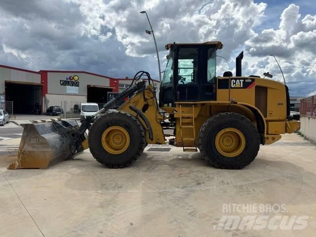 CAT 930 H Фронтальні навантажувачі