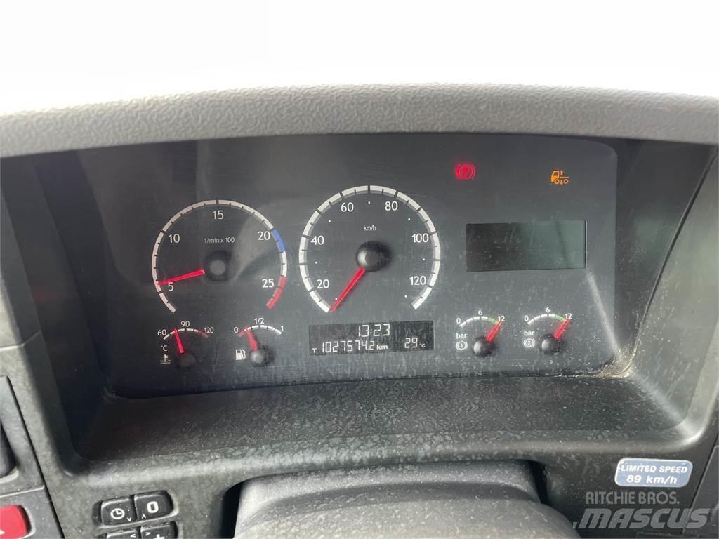 Scania P340 8x4 Автокрани