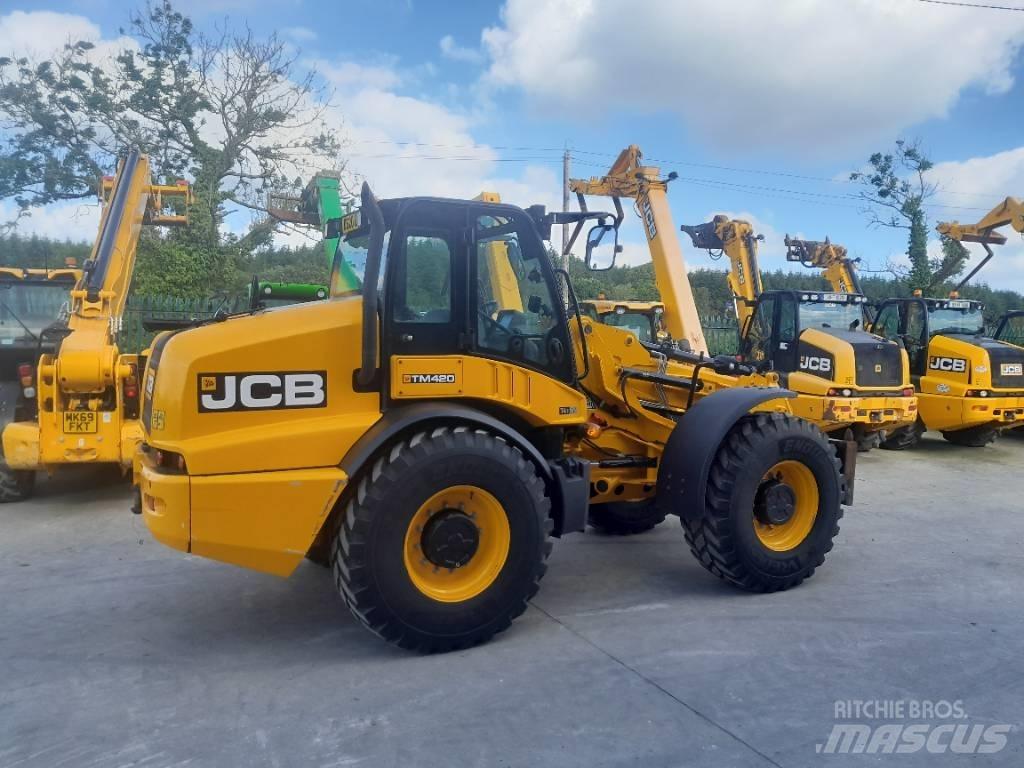 JCB TM420 Телескопічний навантажувач