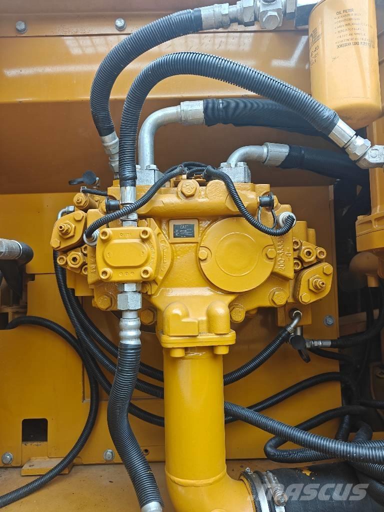 CAT 329 D Гусеничні екскаватори